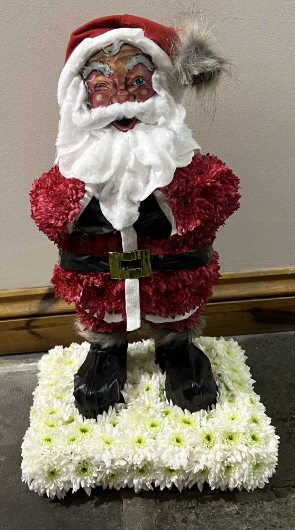 Santa funeral tribute